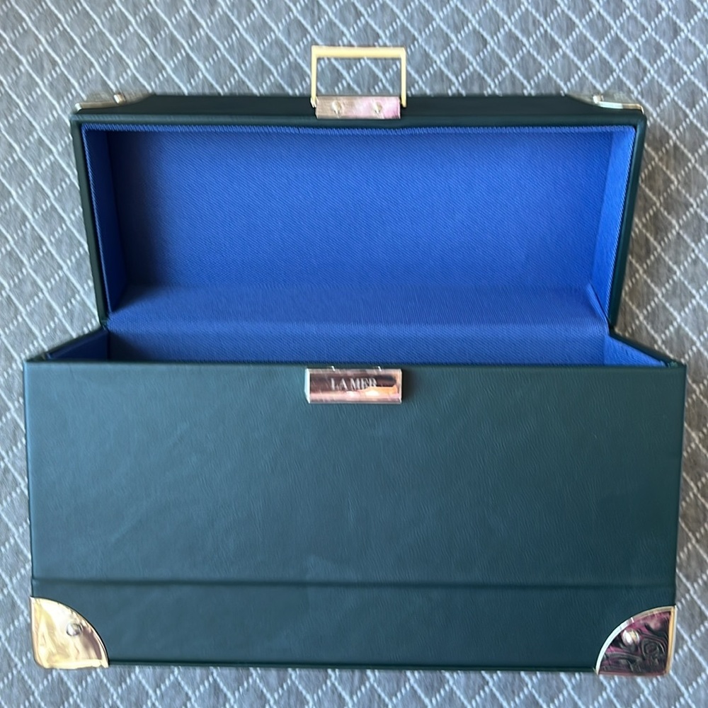 NWT La Mer Limited Edition Vanity Case Trunk Jewelry Box -- Emerald - Picture 4 of 12